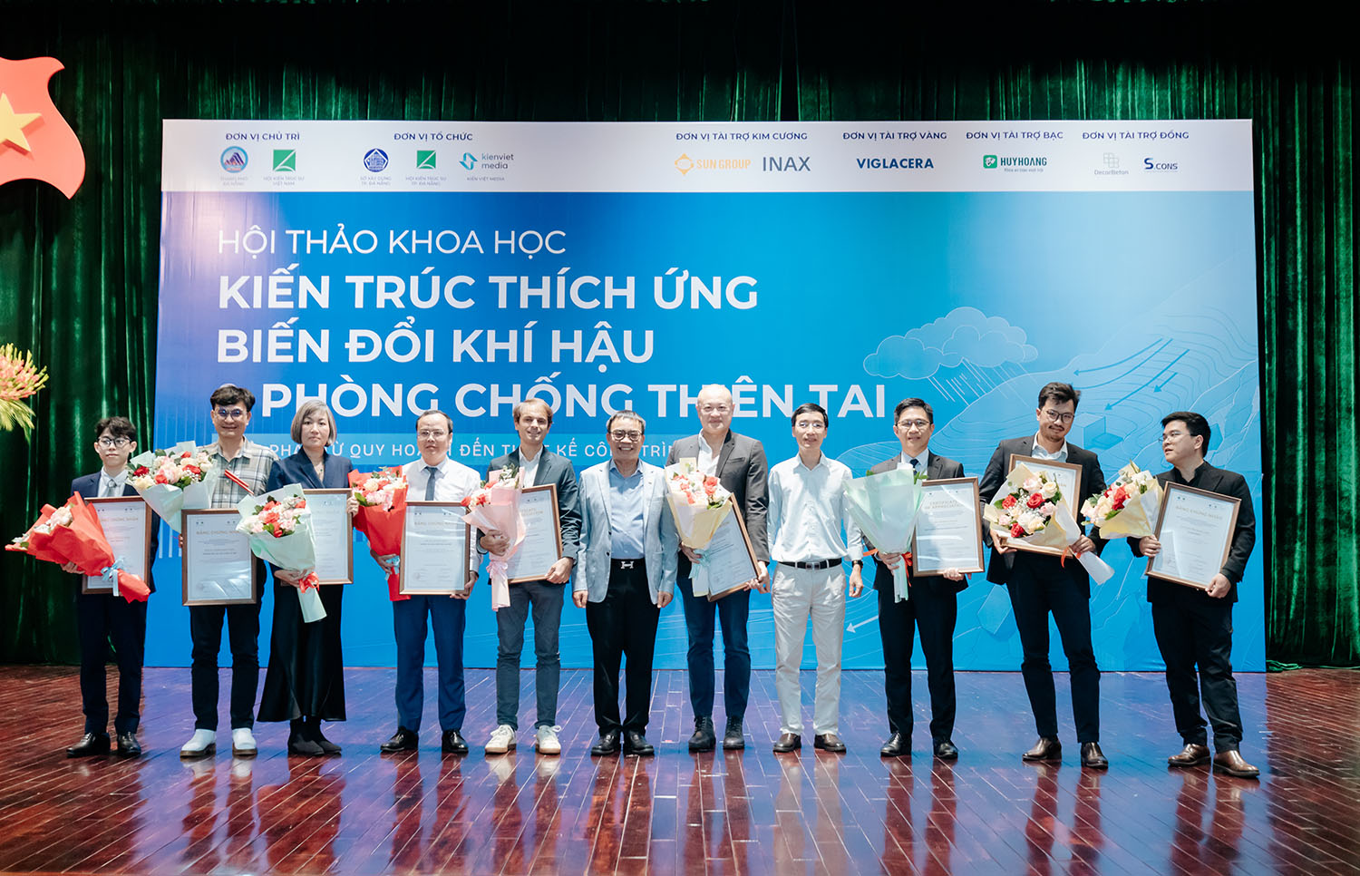 Kiến trúc thích ứng biến đổi khí hậu & phòng chống thiên tai: Giải pháp từ quy hoạch đến thiết kế công trình缩略图